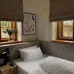 מלון דירות Bob W Munich Airport - Peterhof 4*