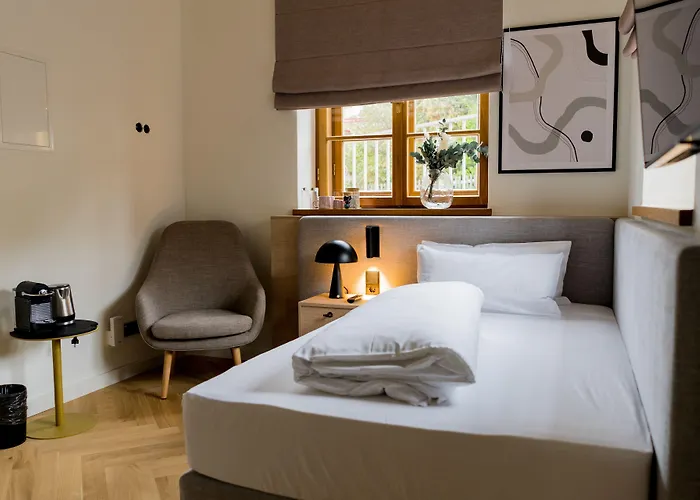 Bob W Munich Airport - Peterhof Appart hôtel