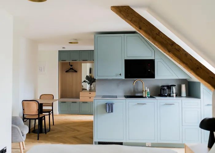 Bob W Munich Airport - Peterhof 4* Freising