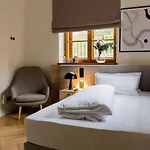 Bob W Munich Airport - Peterhof Appart hôtel Freising
