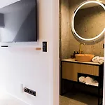 Bob W Munich Airport - Peterhof Appart hôtel 4*
