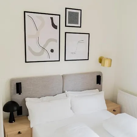 Bob W Peterhof Aparthotel Freising